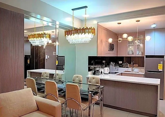 California - By Guest Reservation's 4* Манила